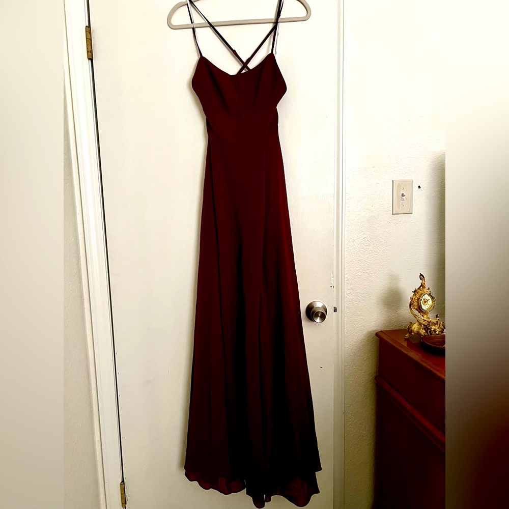 Lulu’s Dreamy Romance Burgundy Backless Maxi
Dress